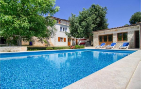 Villa Taki